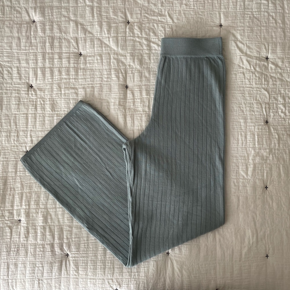 ABERCROMBIE & FITCH 90s Straight Ribbed Knit Sweater Pants Soft A&F Size M NWOT - Picture 7 of 14